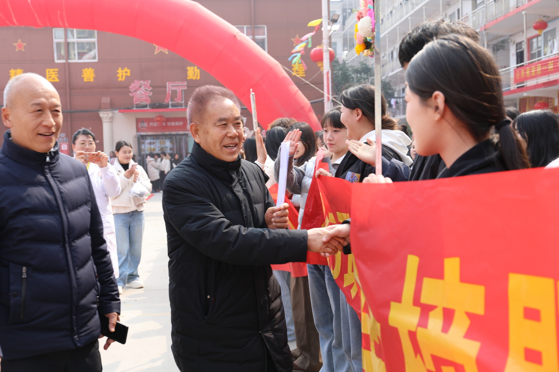 决战高考为梦而战——漯河卫生中等专业学校祝2026年考生金榜题名 未来可期(图61)